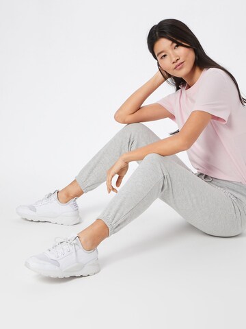 GAP Tapered Joggingshose in Grau