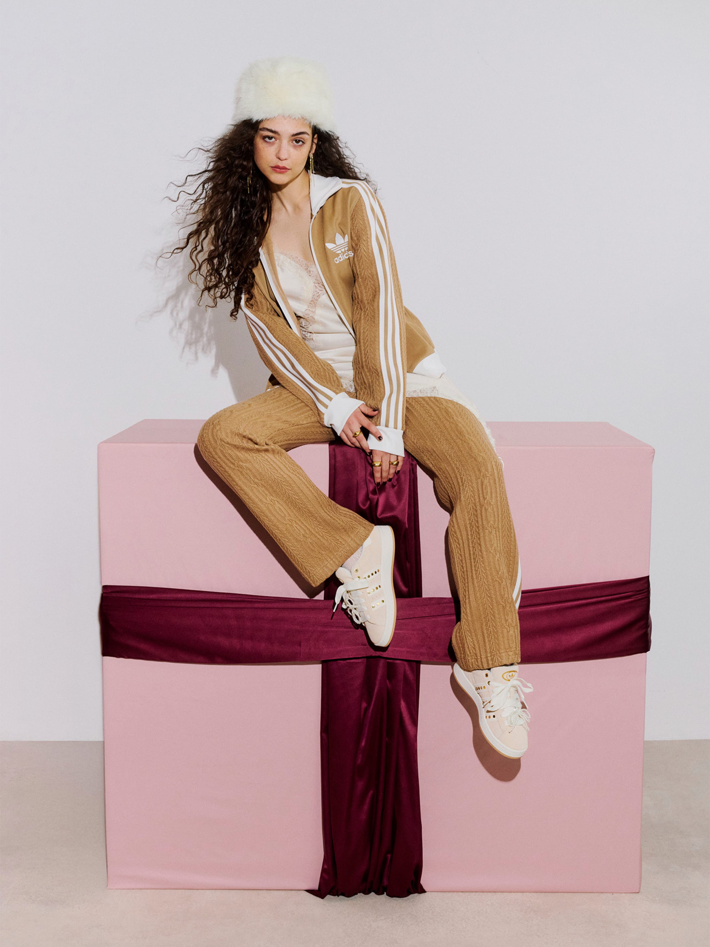 Scarlett - Knitted Beige Look by adidas Originals