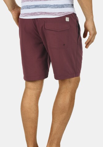 BLEND Regular Chinoshorts 'Nicci' in Rot