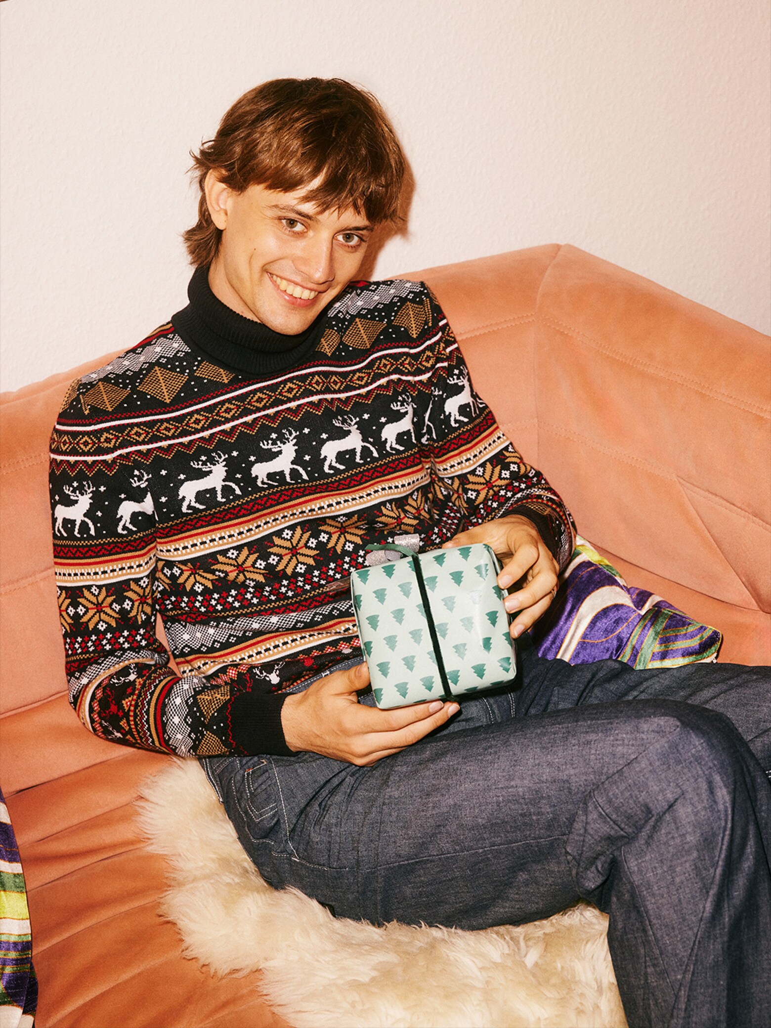 Szymon - Cozy Christmas Sweater Look