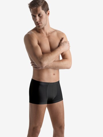 Hanro Boxer shorts in Black: front