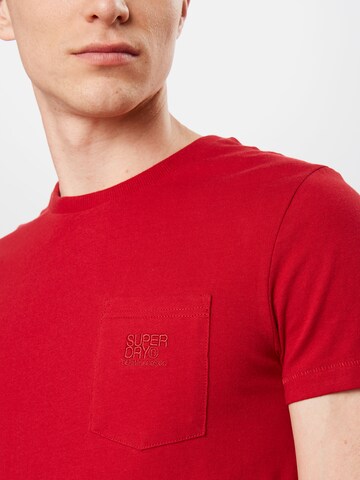 Superdry Regular Fit T-Shirt in Rot