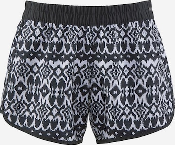 LASCANA Regular Badeshorts in Schwarz: predná strana