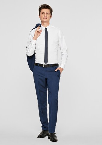 balta s.Oliver BLACK LABEL Priglundantis modelis Dalykinio stiliaus marškiniai