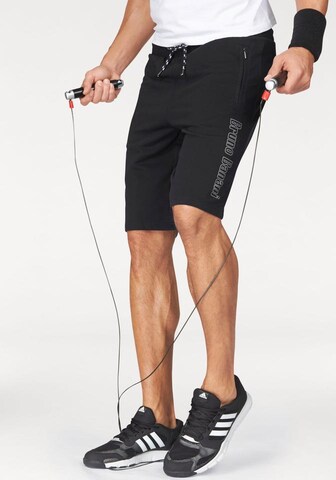 BRUNO BANANI Slimfit Sweatshorts in Schwarz: predná strana