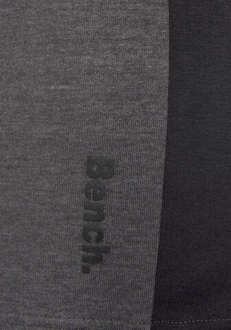 BENCH Regular Pants in Grey