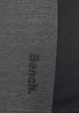 BENCH Regular Pants in Grey