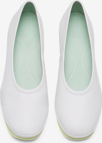 Escarpins CAMPER en blanc