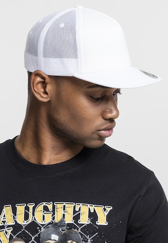 Casquette Flexfit en blanc