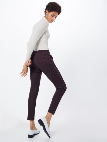 Coupe slim Pantalon TOM TAILOR en rouge : derrière