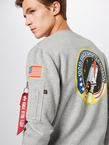 Regular fit Bluză de molton de la ALPHA INDUSTRIES pe gri