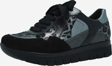 SEMLER Sneakers in Black: front