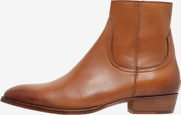 Bianco Boots in Brown: front