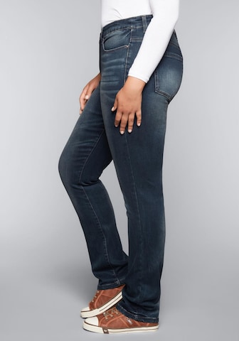 SHEEGO Slimfit Jeans in Blau