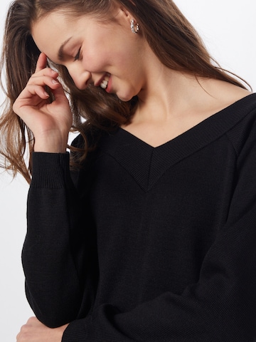 ABOUT YOU Pullover 'Alexis' in Schwarz