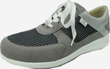 Finn Comfort Athletic Lace-Up Shoes in Grey: front