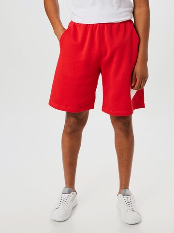 NIKE Shorts in Rot: predná strana