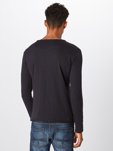 Coupe regular T-Shirt 'Cheese' Key Largo en bleu : derrière