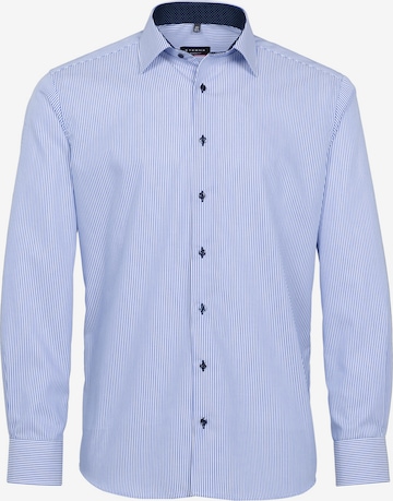 Coupe regular Chemise ETERNA en bleu : devant