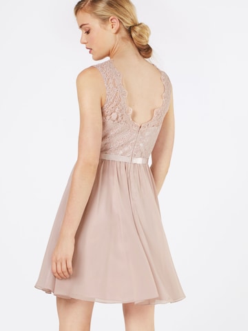 Rochie de cocktail de la Laona pe roz