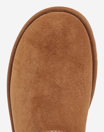 UGG Boots 'Bailey Button' in Braun