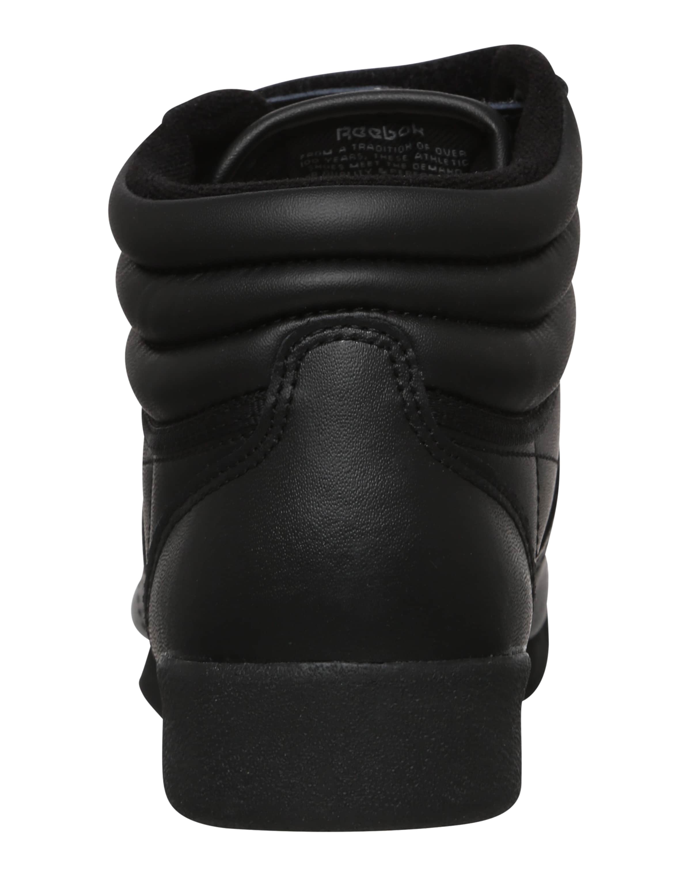 melns Reebok Augstie brīvā laika apavi: no aizmugures