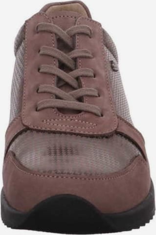 Finn Comfort Lace-Up Shoes in Purple