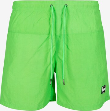 Urban Classics - Bermudas en verde: frente