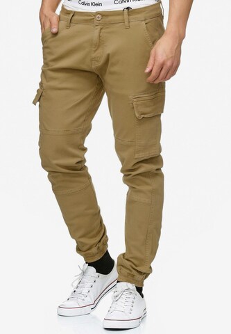 INDICODE JEANS Tapered Cargohose 'August' in Braun