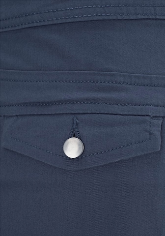 LASCANA Normalny krój Spodnie w kolorze niebieski