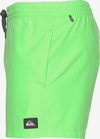 QUIKSILVER Normální Plavecké šortky 'EVDAYVL15 M JAMV GCZ0' – zelená