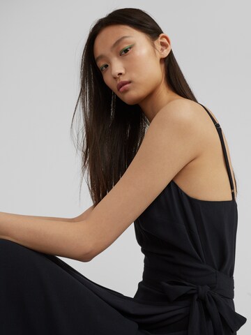 Rochie de vară 'Roslyn' de la EDITED pe negru