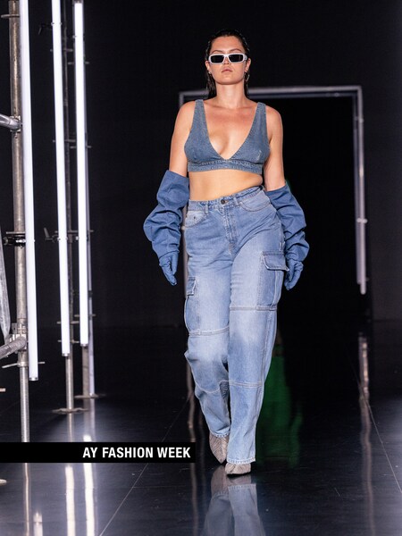 The AY FASHION WEEK Womenswear - All Over Jeans Look by LeGer