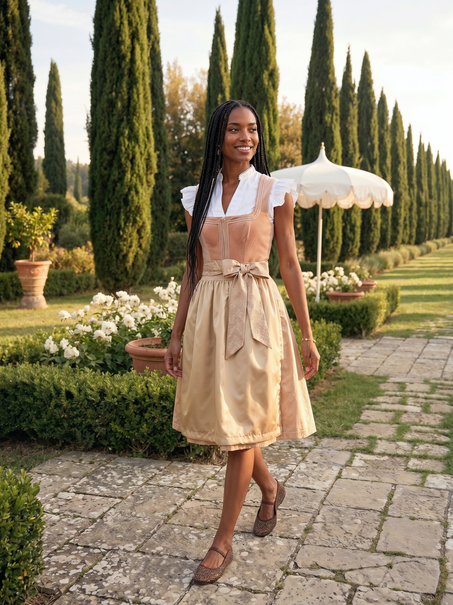 Stilvoll in Dirndl und Janker feiern Trachten-Looks für Gäste