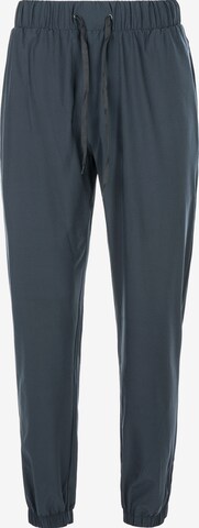 Q by Endurance Tapered Broek 'Maia' in Zwart: voorkant