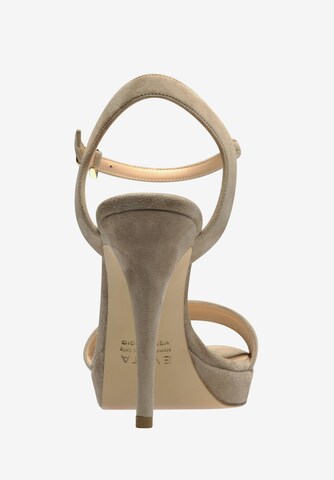 EVITA Sandalen met riem in Beige