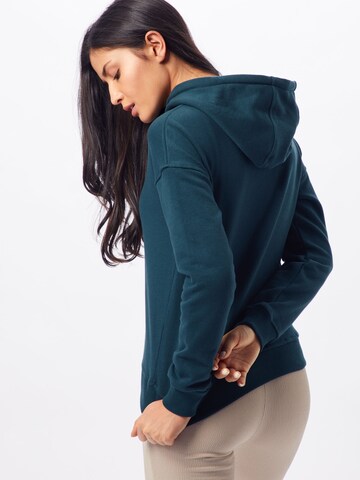 Urban Classics Sweatshirt in Green