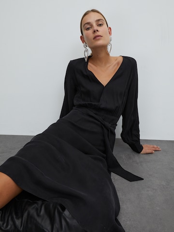 EDITED - Vestido 'Alencia' em preto