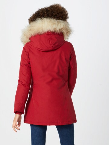 Veste d’hiver Canadian Classics en rouge : derrière