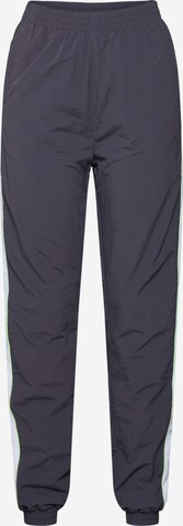 Tapered Pantaloni di Urban Classics in grigio: frontale