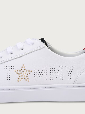 TOMMY HILFIGER Sneaker 'Star Metallic' in Weiß