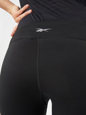 Reebok Skinny Sporthose in Schwarz