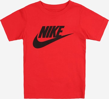 Tricou de la Nike Sportswear pe roșu: față