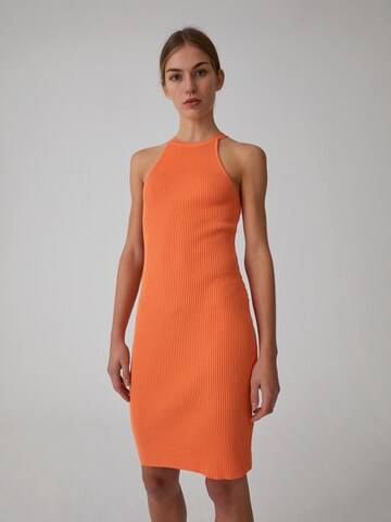 EDITED Knitted dress 'India' in Orange: front