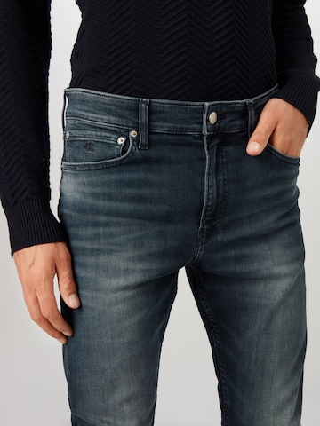Calvin Klein Jeans Слим фит Дънки в синьо