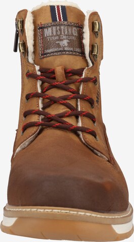 MUSTANG Lace-Up Boots in Brown