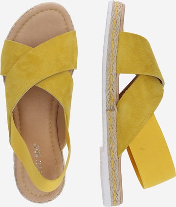 ABOUT YOU Sandal 'Nadja' in Yellow