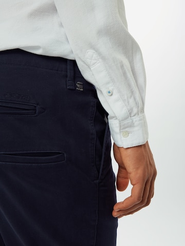 G-Star RAW Slimfit Chino kalhoty 'Vetar slim' – modrá