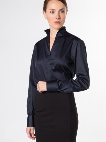 ETERNA Blouse in Blauw: voorkant