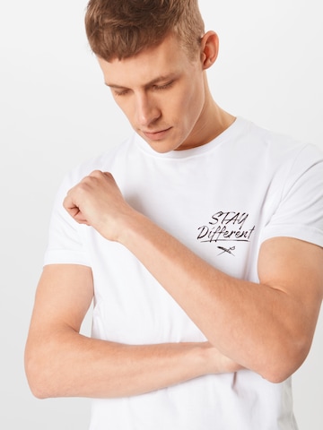 Iriedaily Shirt 'Fucktus' in White